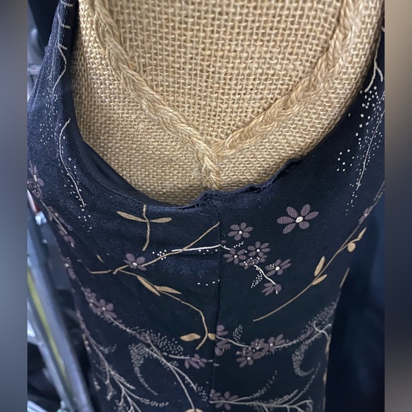 Black dress - Picture 3 of 6